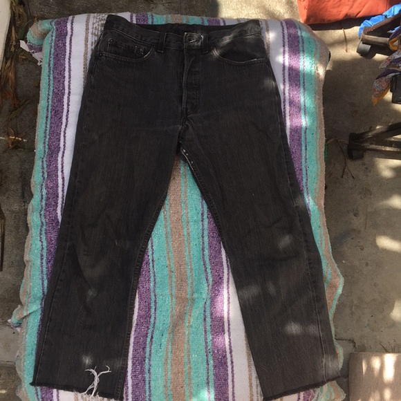 Authentic Levi High wasted jeans - Picture 2 of 4